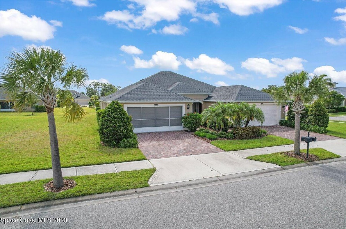 7263 Halleck St, Melbourne, FL 32940-5949