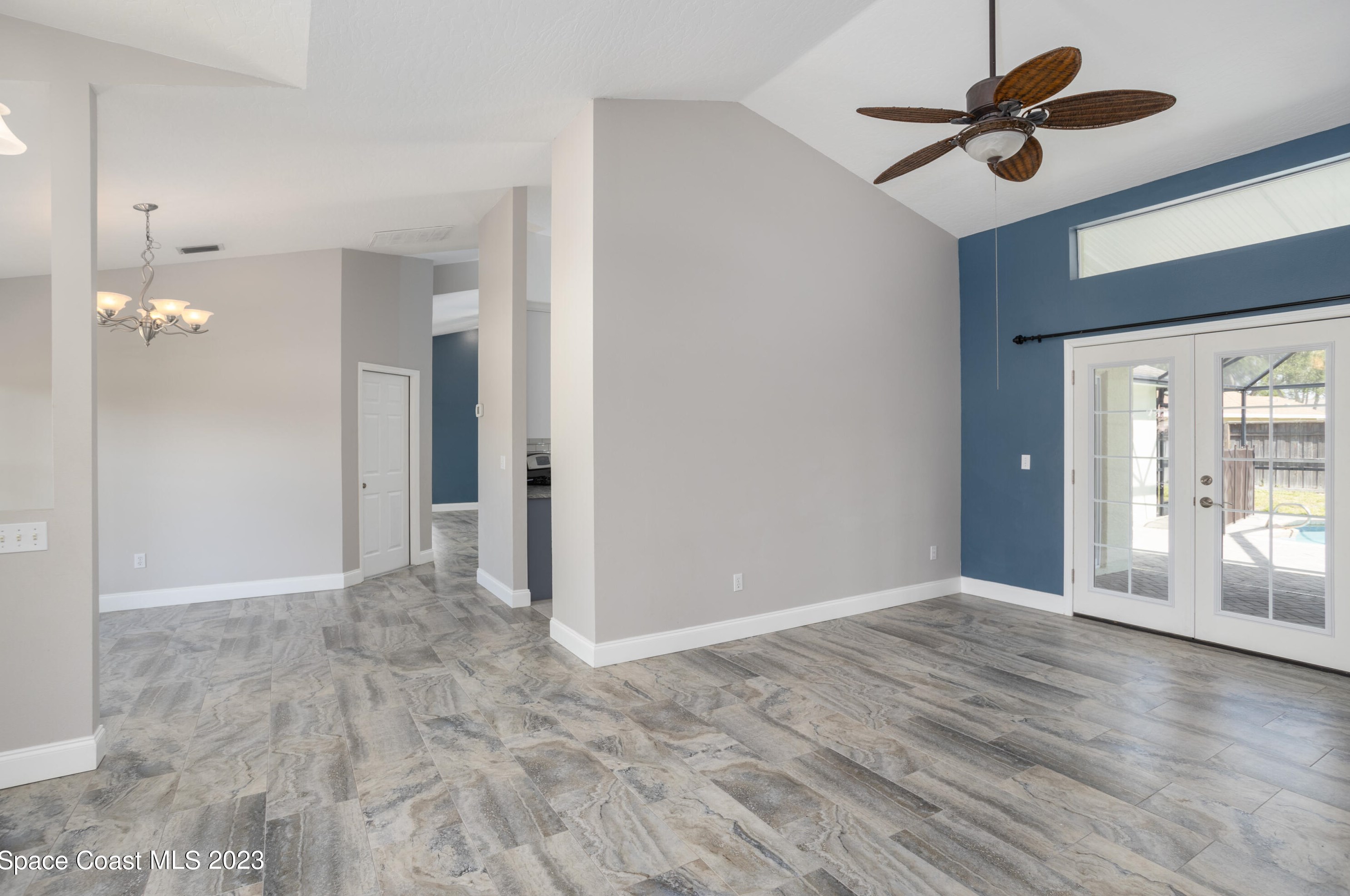 3193 Lago Vista Dr, Melbourne, FL 32940-1408