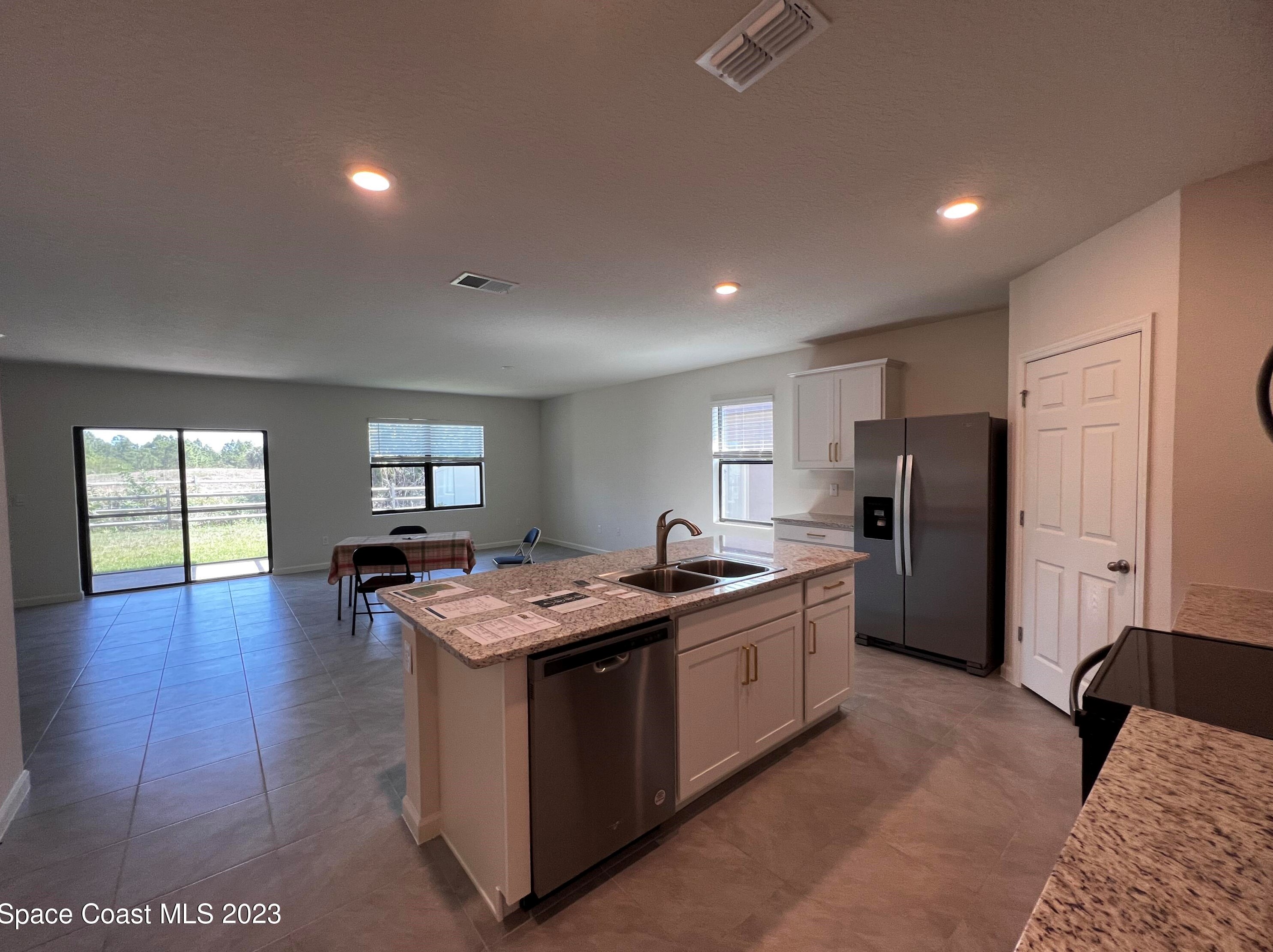 975 Remington Green Dr, Melbourne, FL 32909