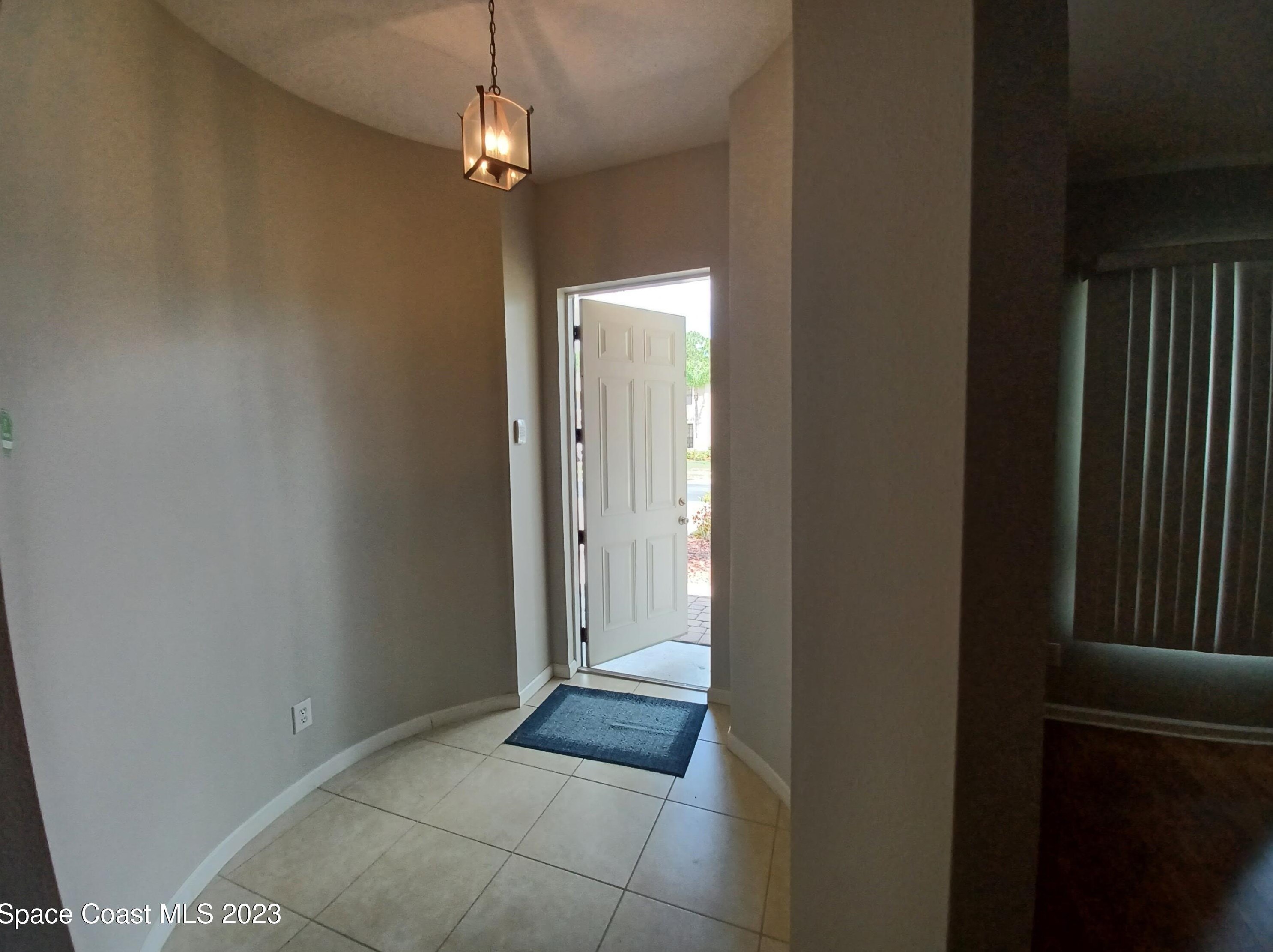 402 Breckenridge Cir Se, Melbourne, FL 32909