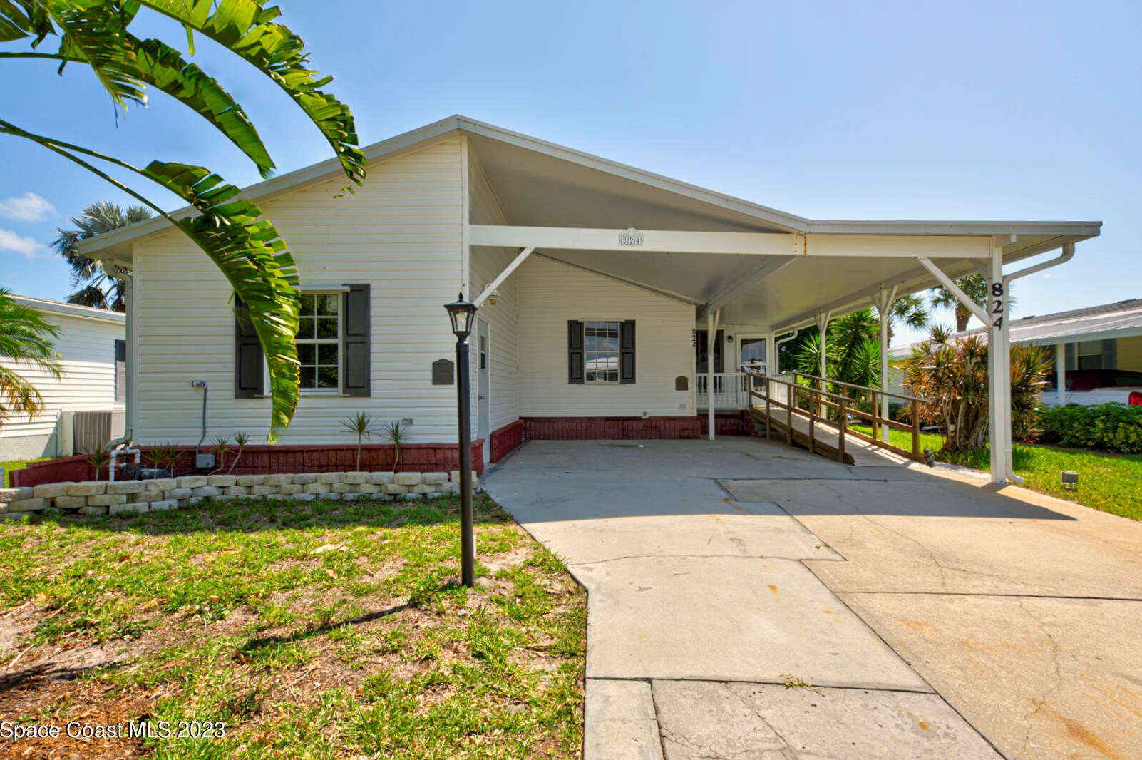 824 Waterway Dr, Sebastian, FL 32976