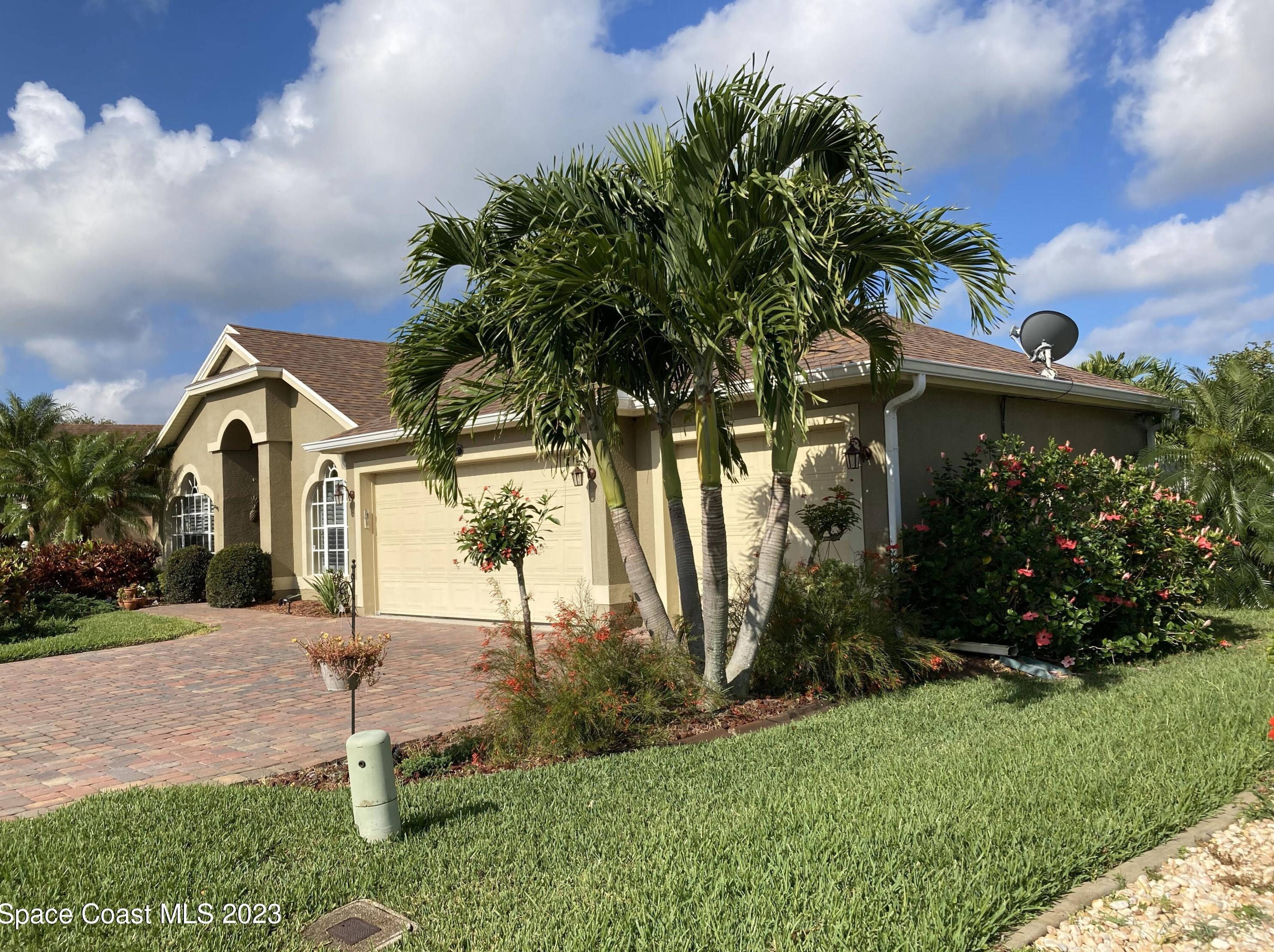 4406 Montreaux Ave, Melbourne, FL 32934-8715