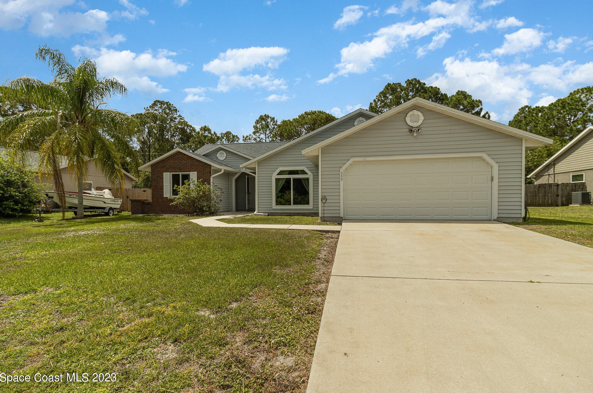680 Kempten St, Melbourne, FL 32907-8248