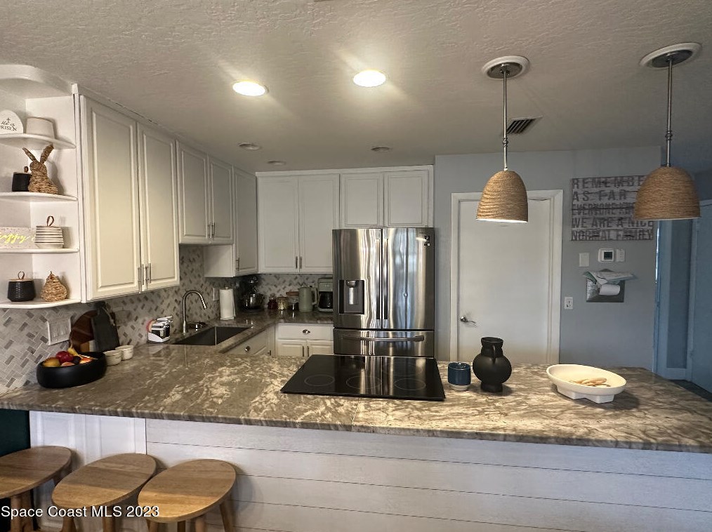 642 Desoto Ln, Melbourne, FL 32937-4060