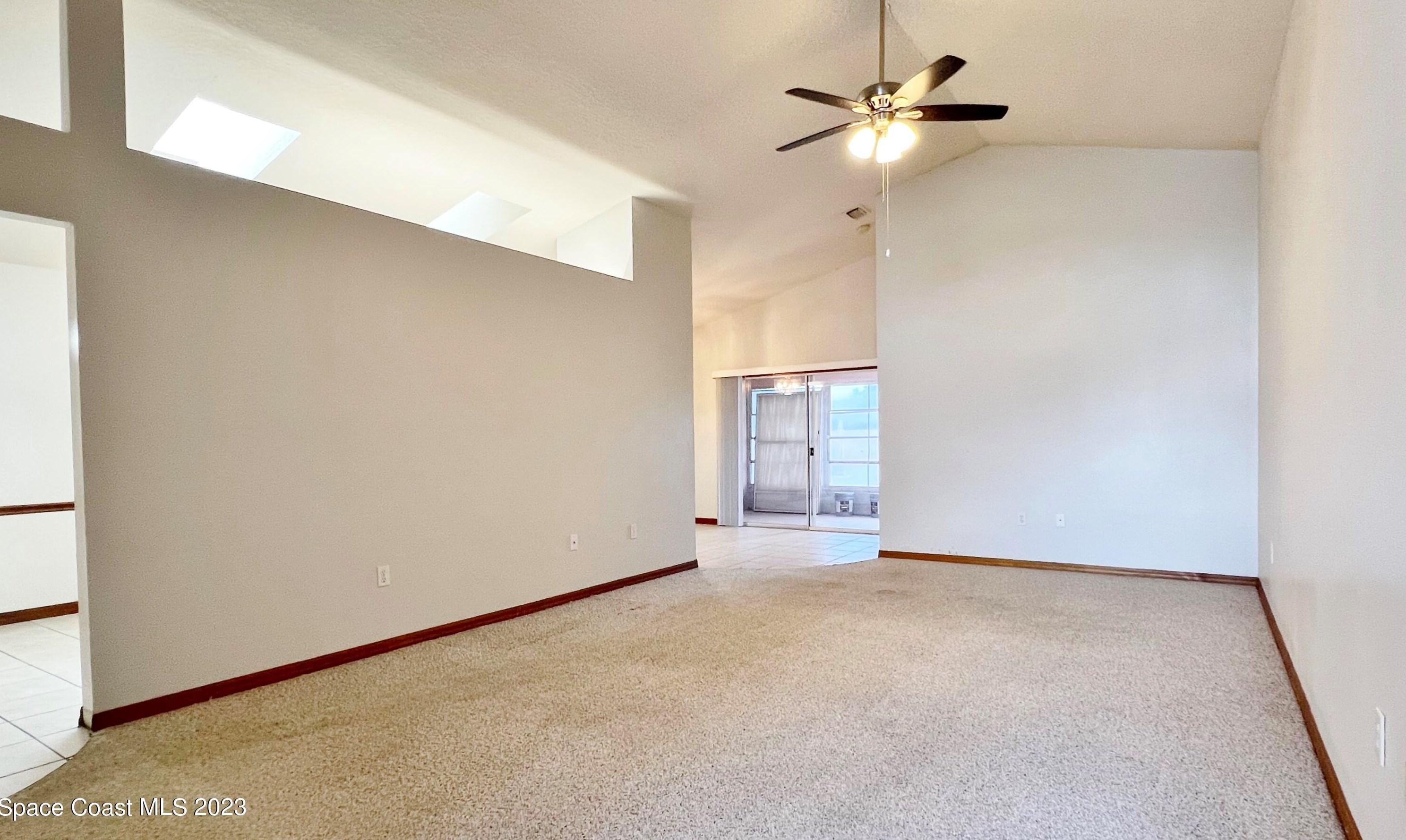 1054 Fork Cir, Melbourne, FL 32901-8437