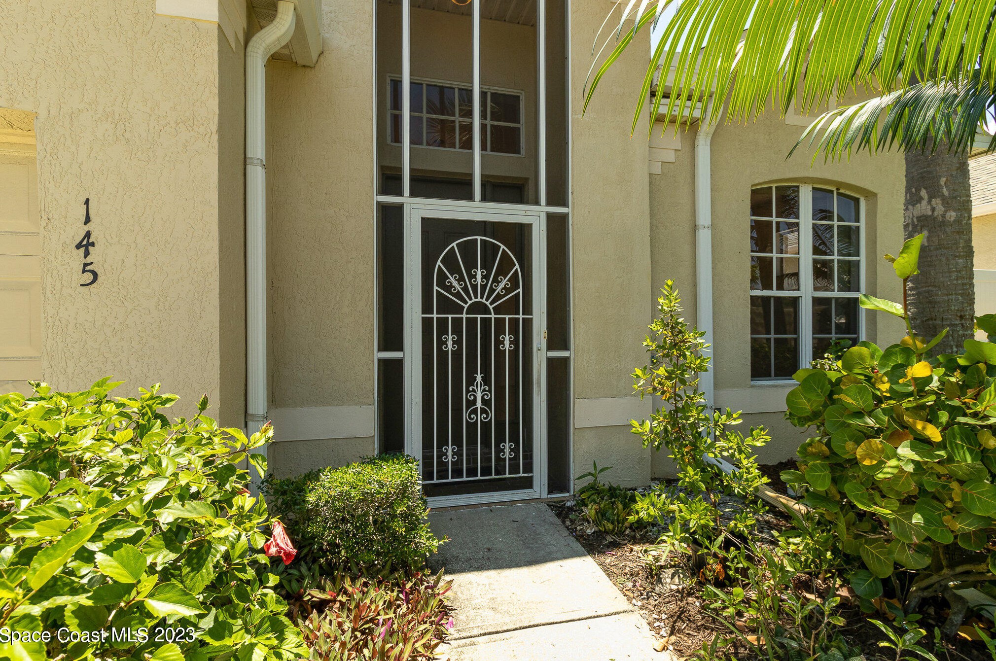 145 Calico Ln, Melbourne, FL 32903-2084