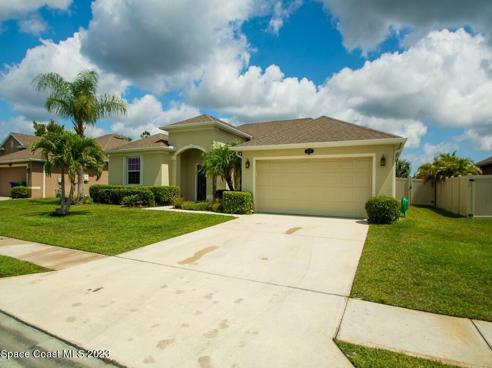 364 Sebastian Crossings Blvd, Sebastian, FL 32958
