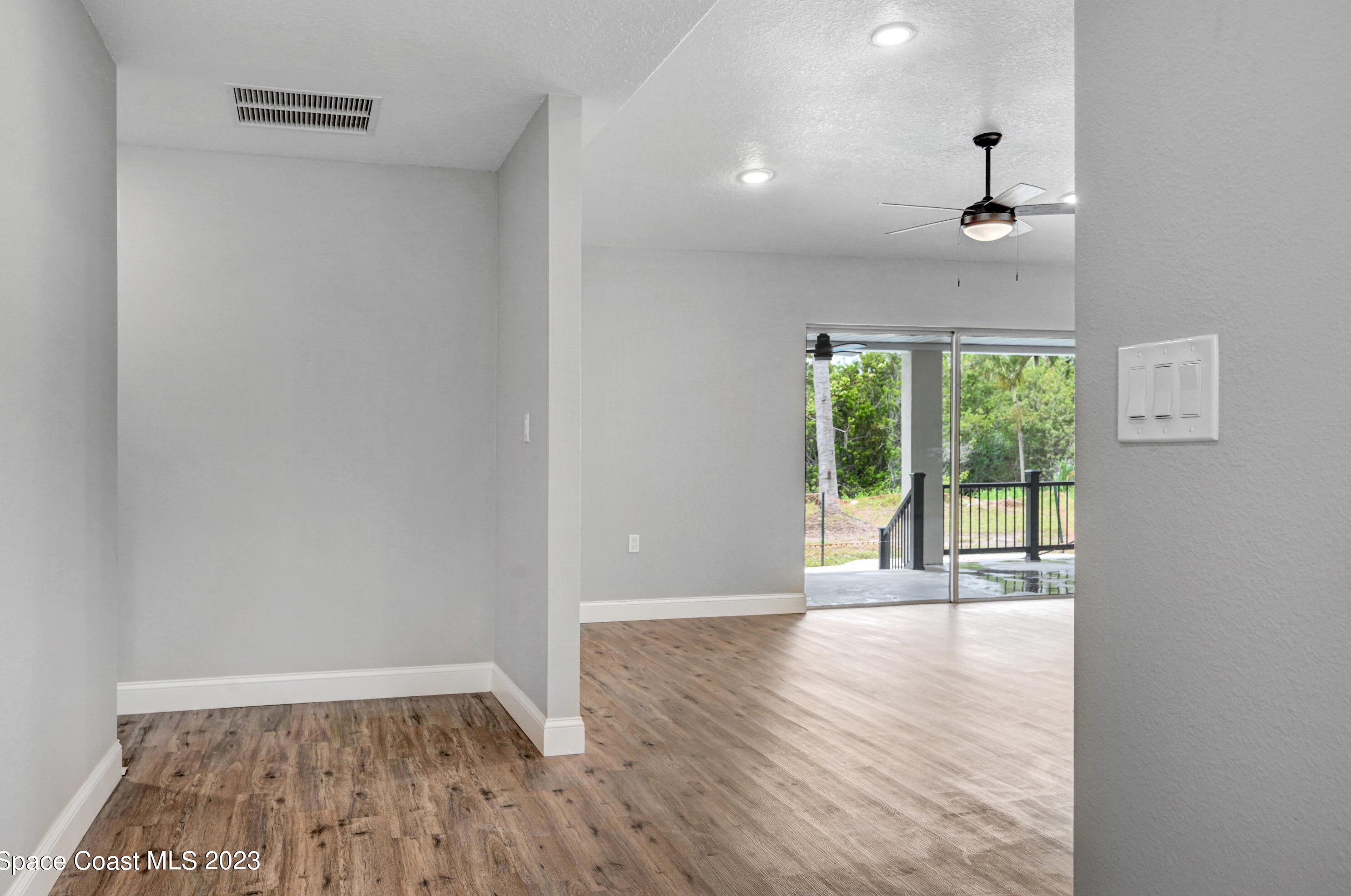 925 Meadow Lark Ln, Merritt Island FL  32953-7854 exterior
