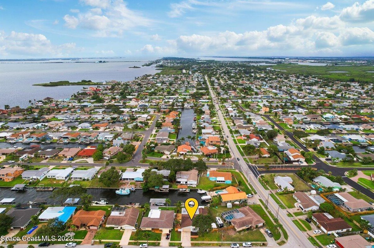 1625 Larchmont Ct, Merritt Island FL 32952-5668 exterior