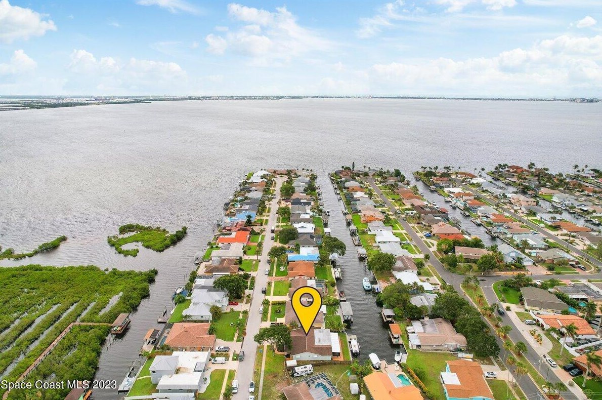 1625 Larchmont Ct, Merritt Island FL 32952-5668 exterior