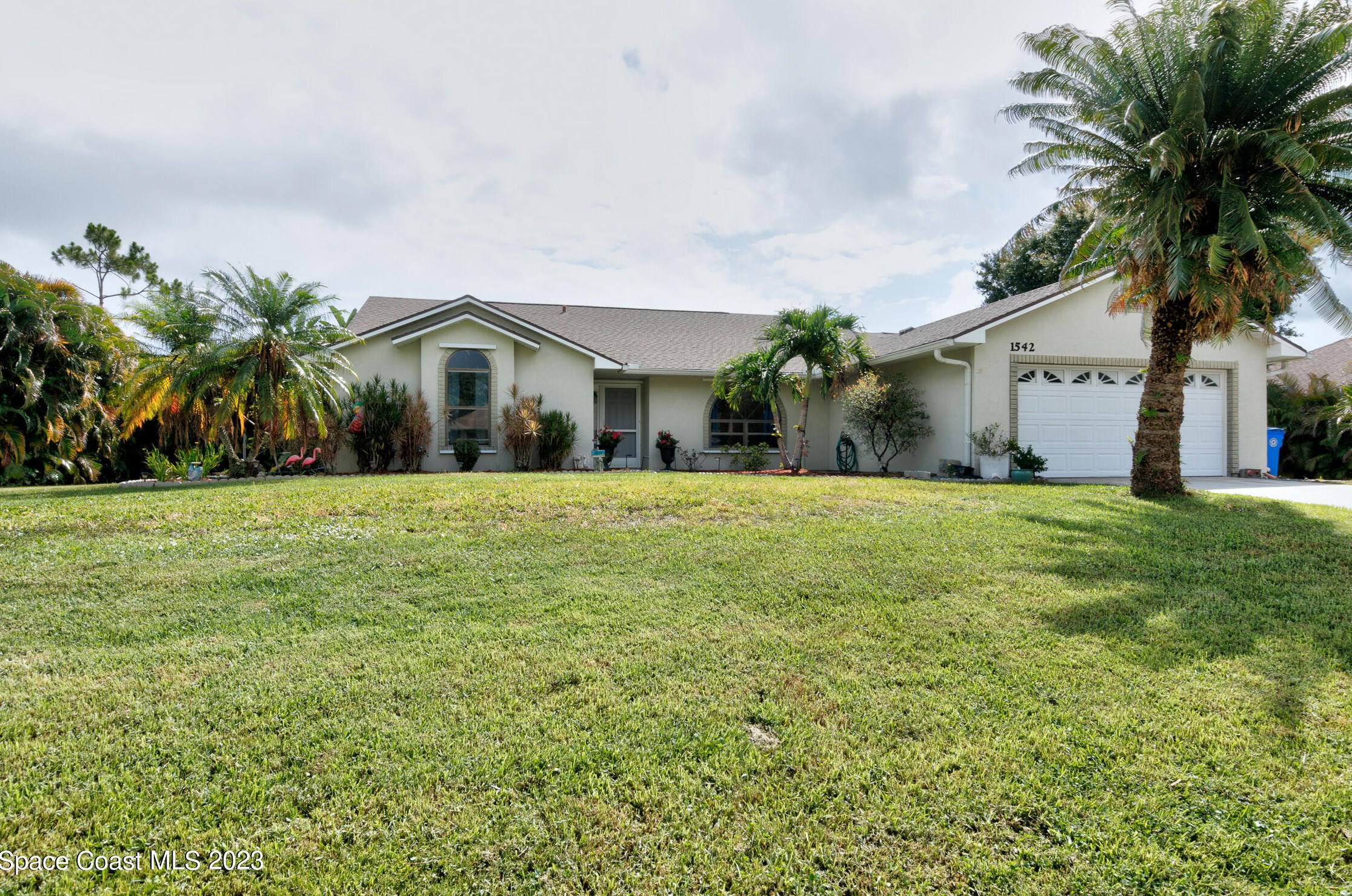 1542 Esterbrook Ln, Sebastian, FL 32958