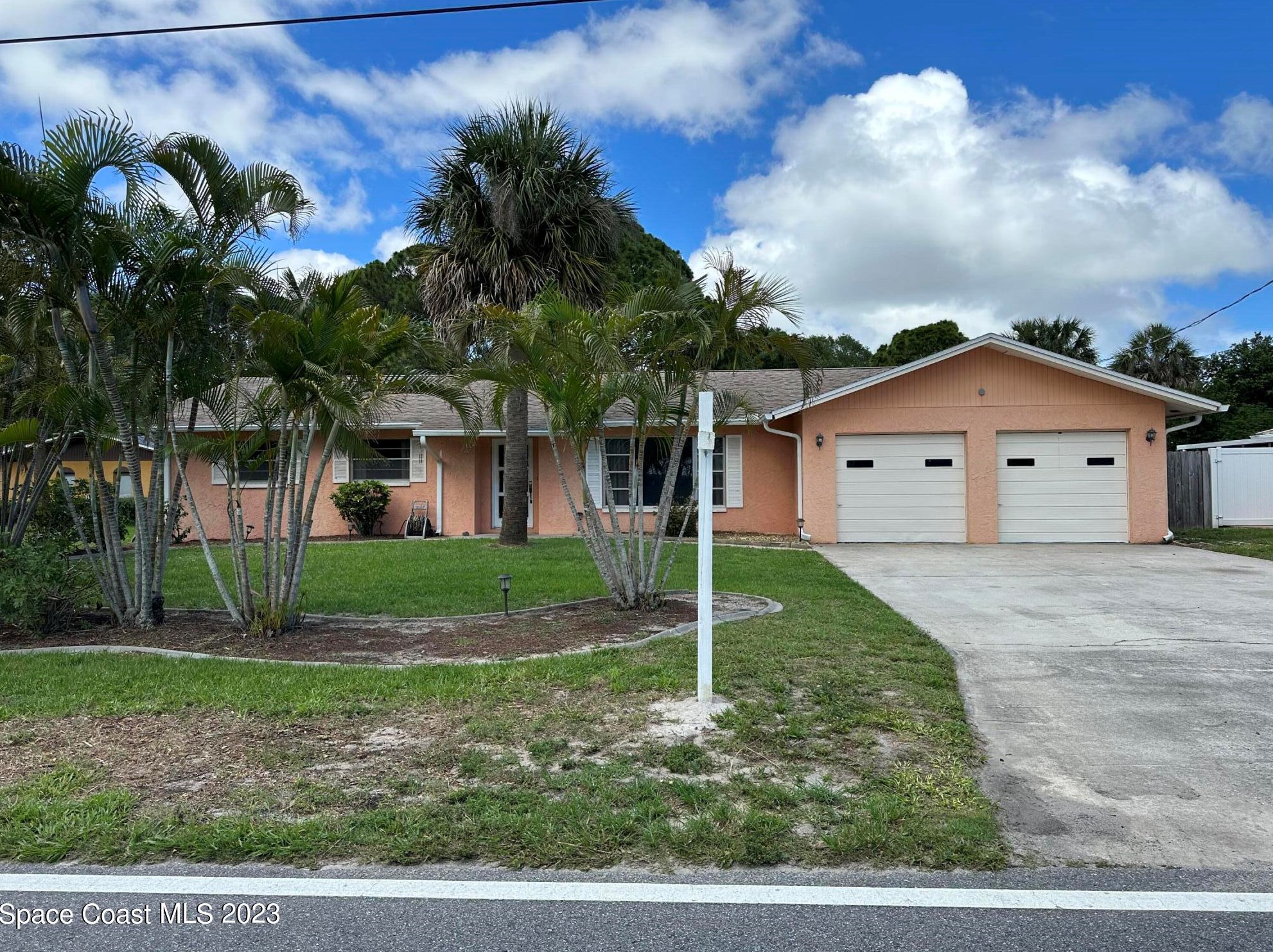 1300 S Tropical Trail, Merritt Island, FL 32952
