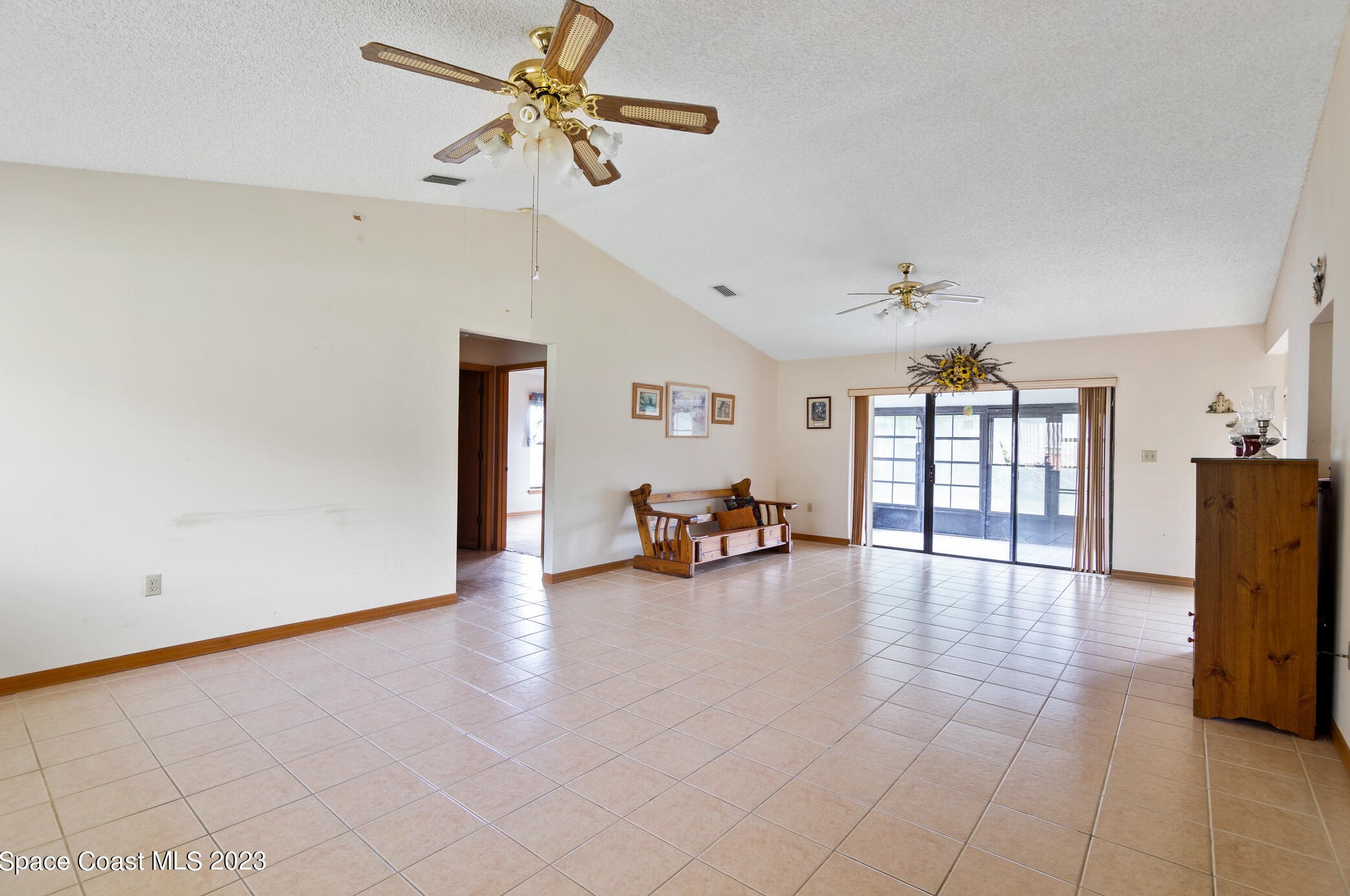 940 Forest St, Melbourne, FL 32907-2058