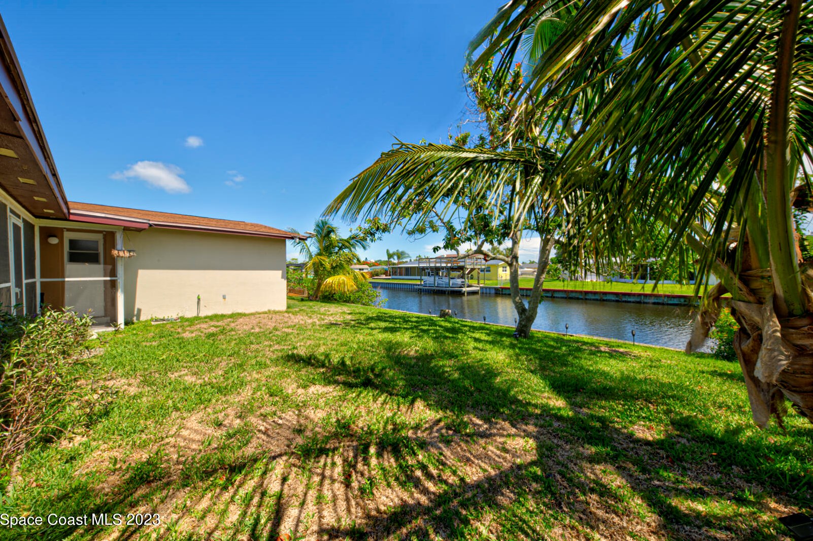 1505 Central Ave, Merritt Island FL 32952-5677 exterior