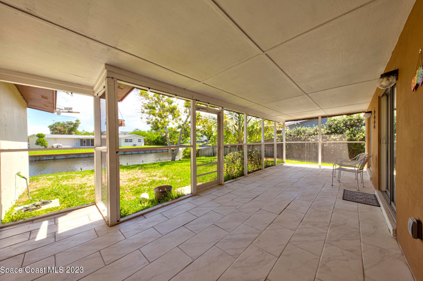 1505 Central Ave, Merritt Island FL 32952-5677 exterior