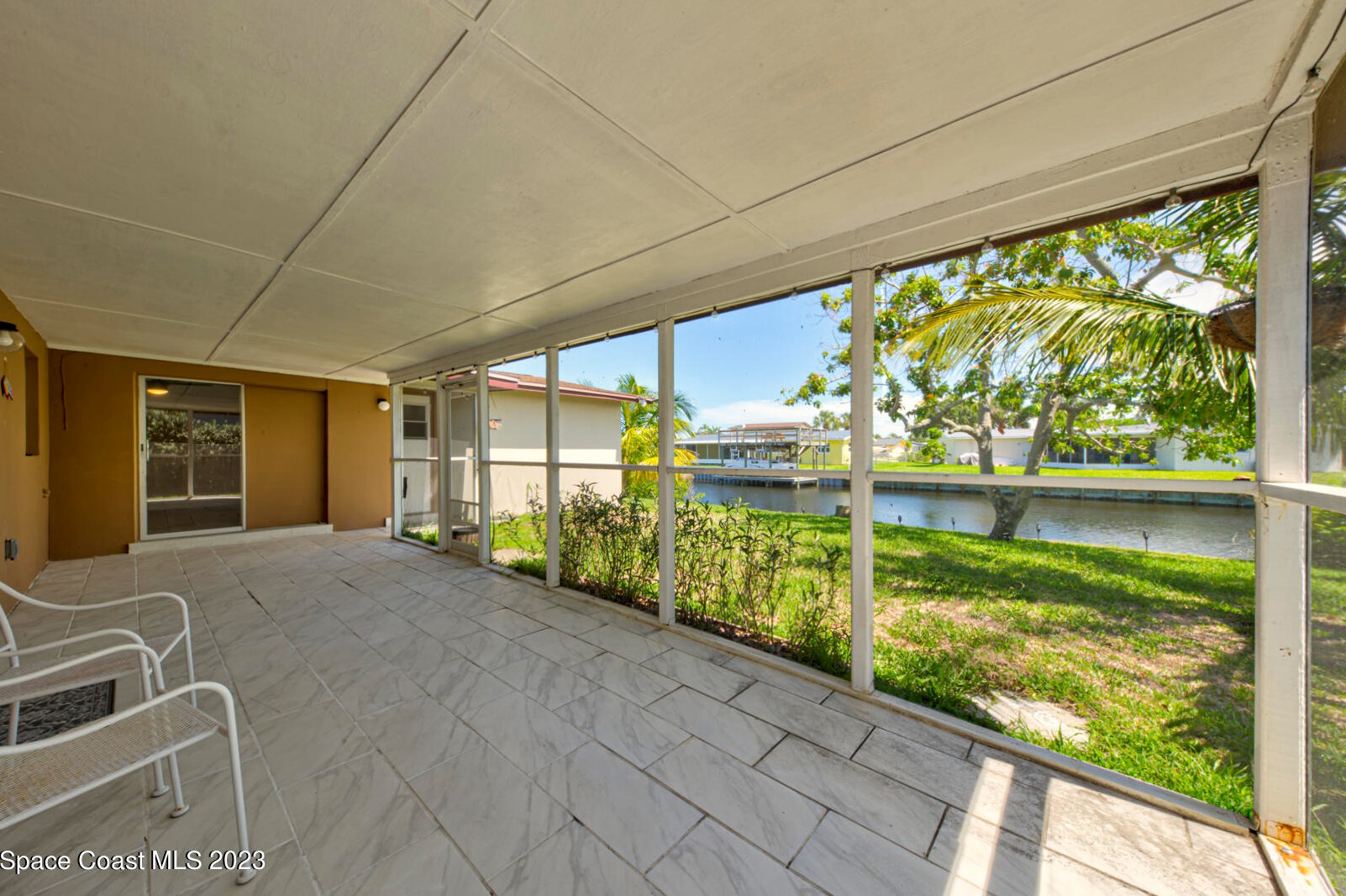 1505 Central Ave, Merritt Island FL 32952-5677 exterior