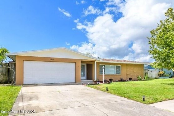 1505 Central Ave, Merritt Island FL 32952-5677 exterior