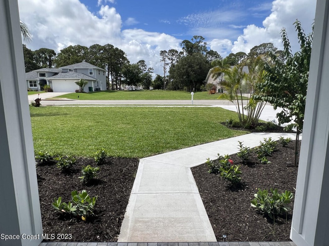 130 Edgewater Way, Merritt Island, FL 32953-8347