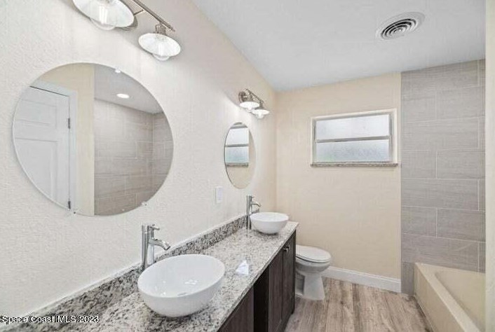 15 Devonshire Dr, Melbourne FL  32901-5366 exterior