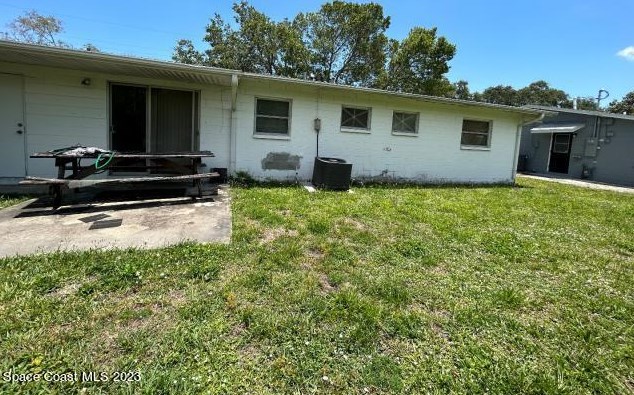 445 Allen Dr, Merritt Island, FL 32952-4903