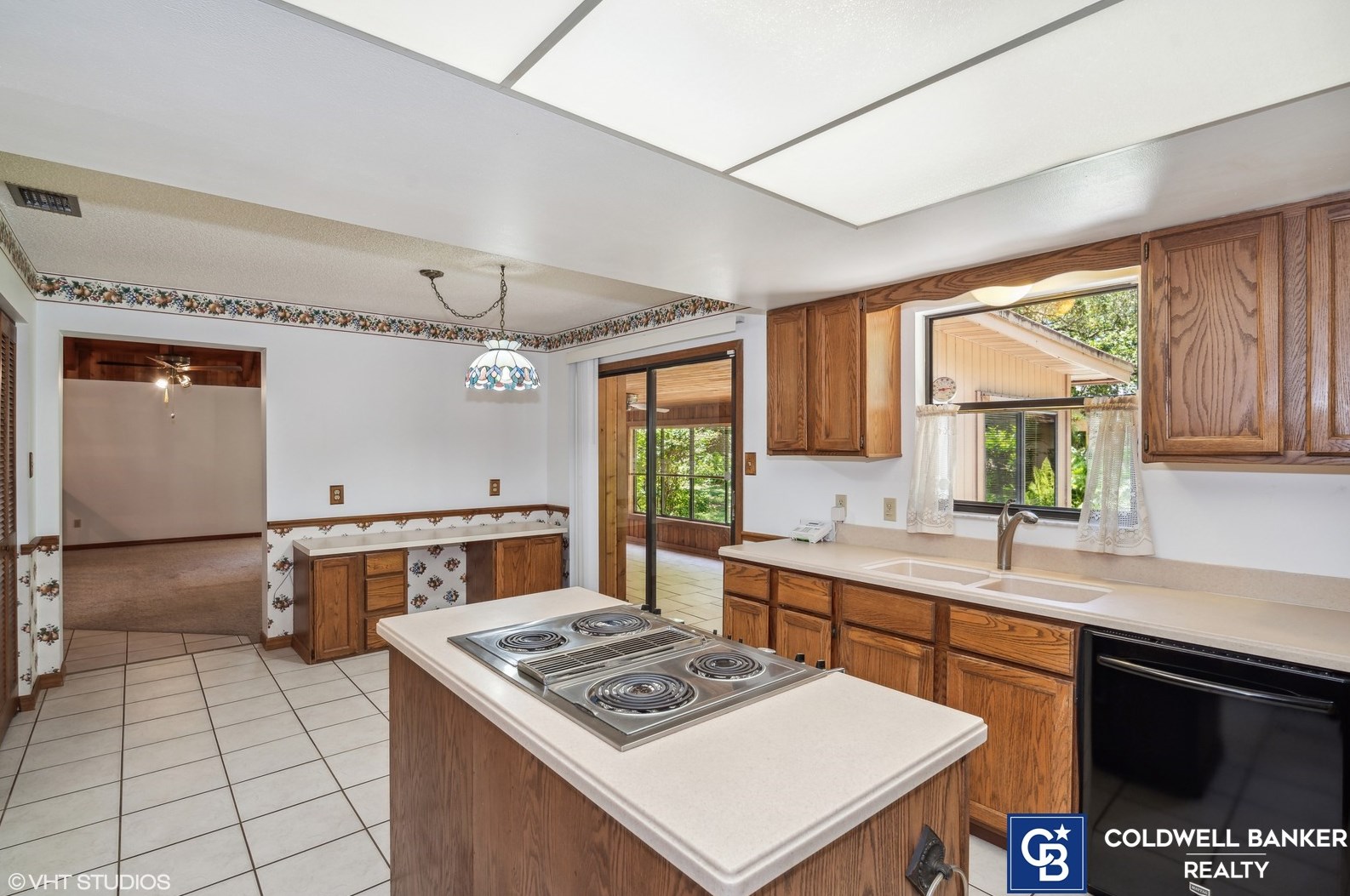 685 Carambola Dr, Merritt Island, FL 32952-4053