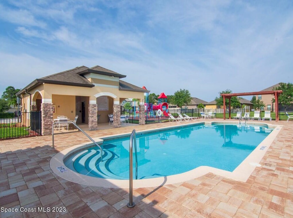 431 Dillard Dr, Melbourne FL  32909-2360 exterior