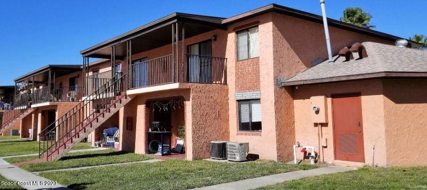 102 San Juan Cir, Melbourne, FL 32935-5401