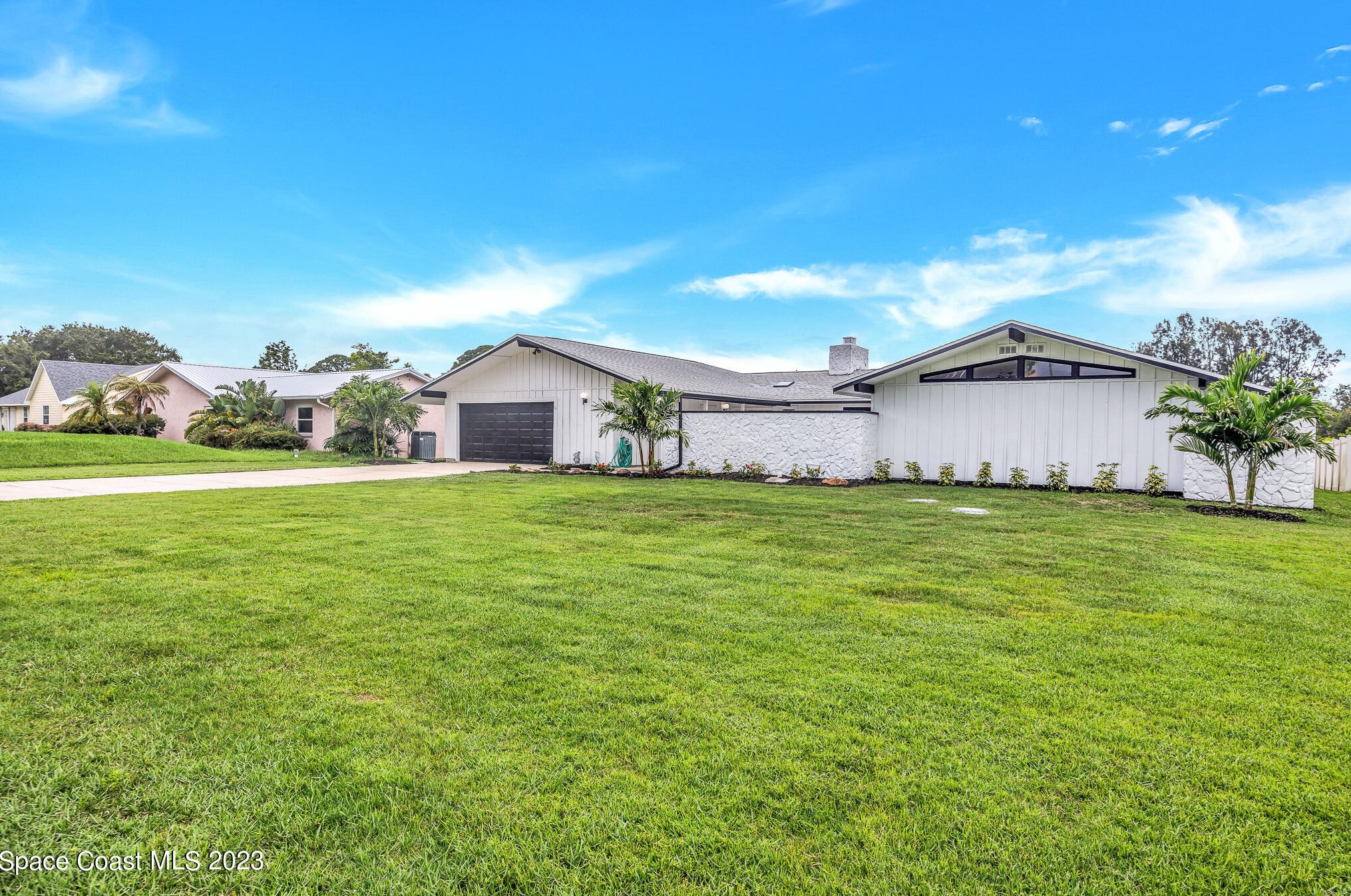 470 Rio Vista Ln, Merritt Island, FL 32952