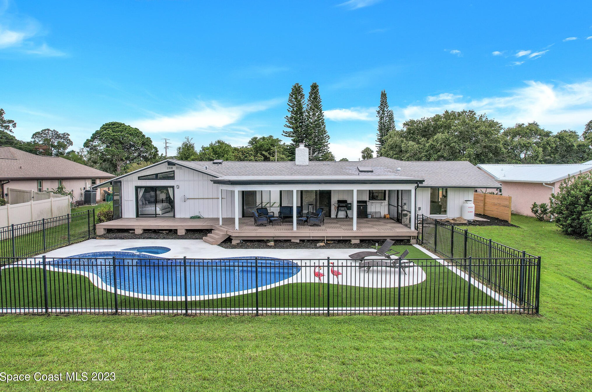 470 Rio Vista Ln, Merritt Island FL  32952-5226 exterior