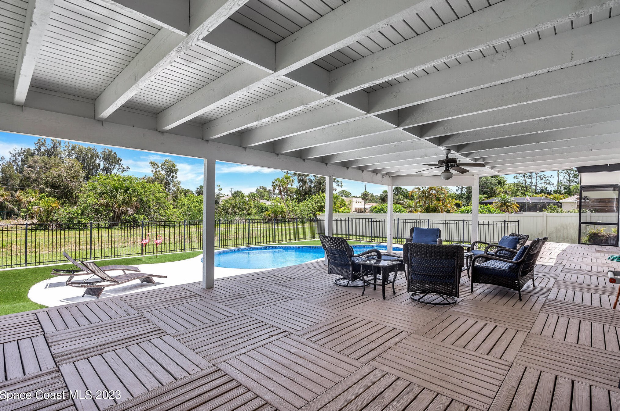 470 Rio Vista Ln, Merritt Island FL  32952-5226 exterior