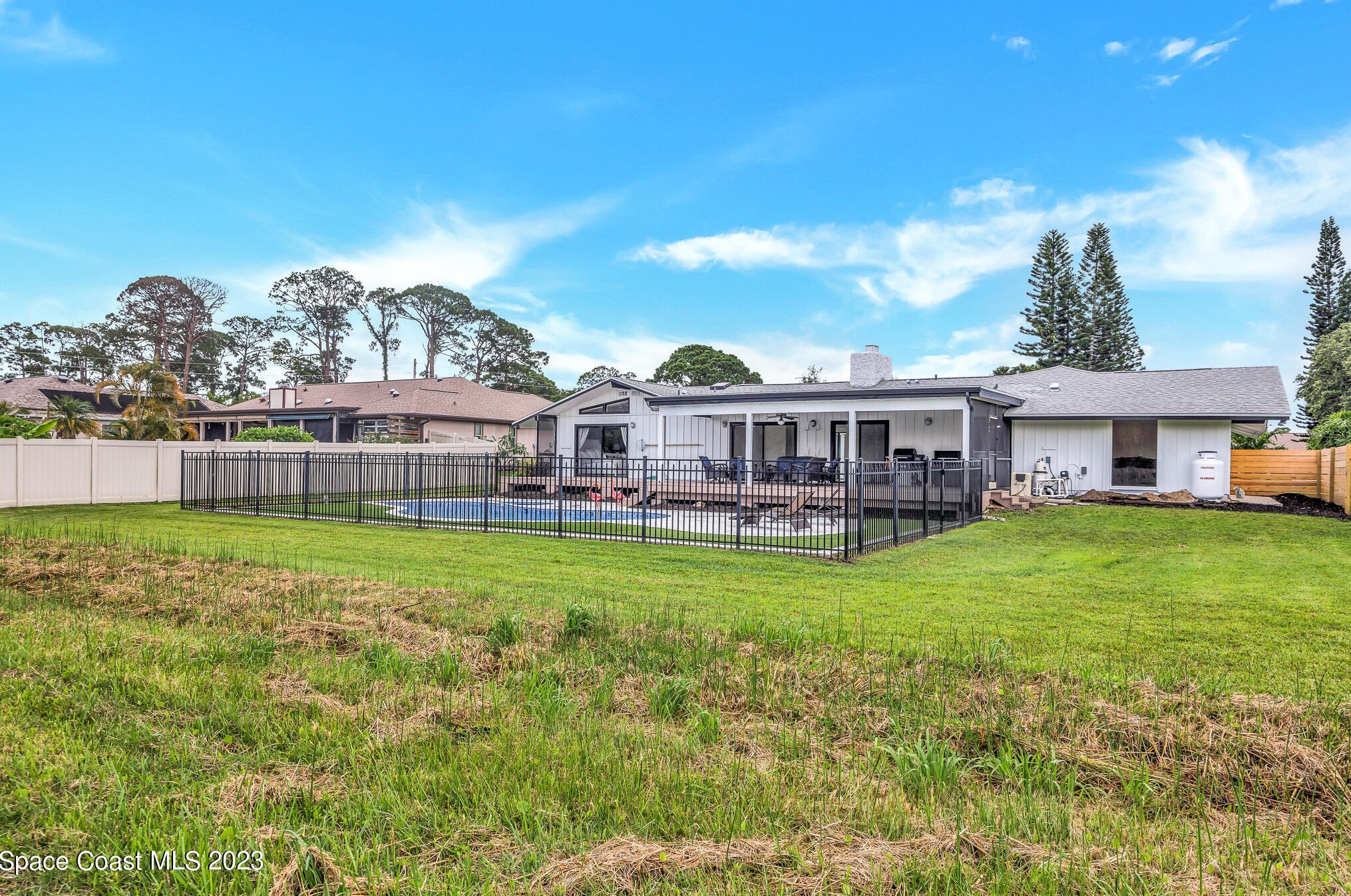 470 Rio Vista Ln, Merritt Island FL  32952-5226 exterior