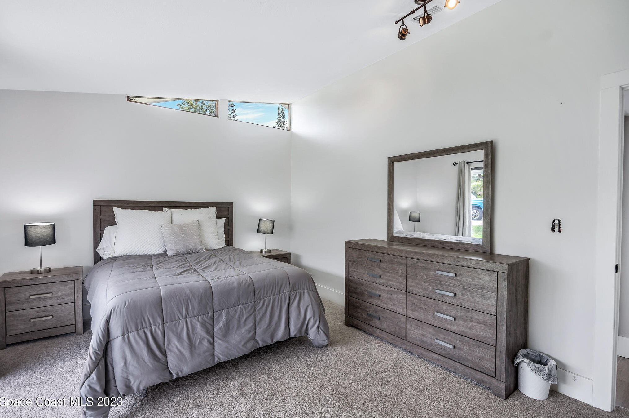 470 Rio Vista Ln, Merritt Island FL  32952-5226 exterior