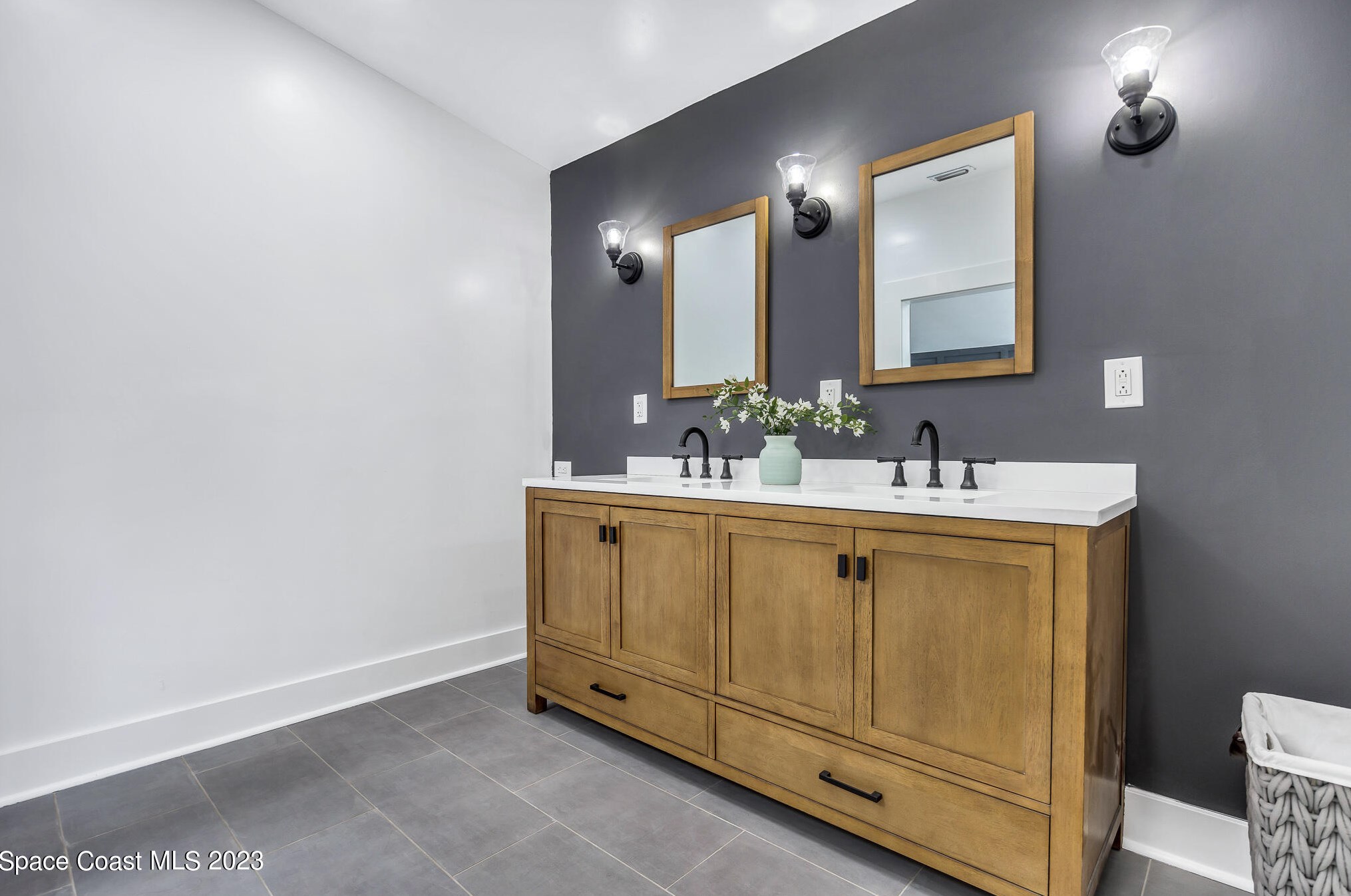 470 Rio Vista Ln, Merritt Island FL  32952-5226 exterior