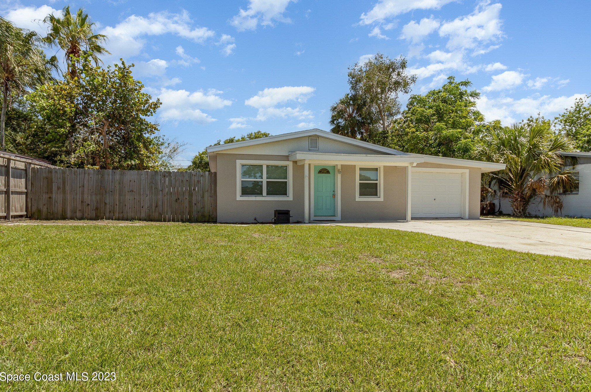2567 Pepper Ave, Melbourne, FL 32935