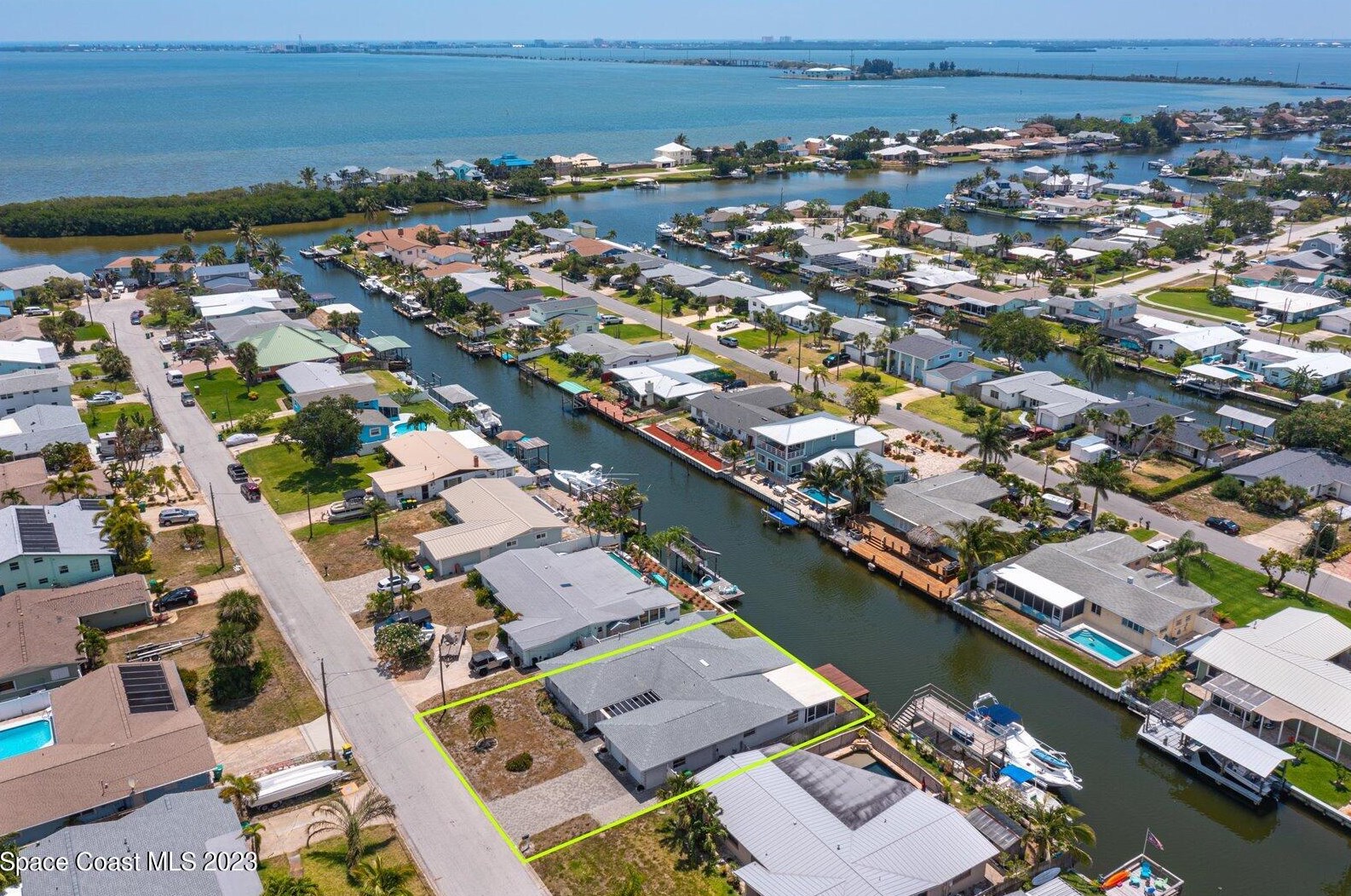 1645 Yates Dr, Merritt Island, FL 32952-5928