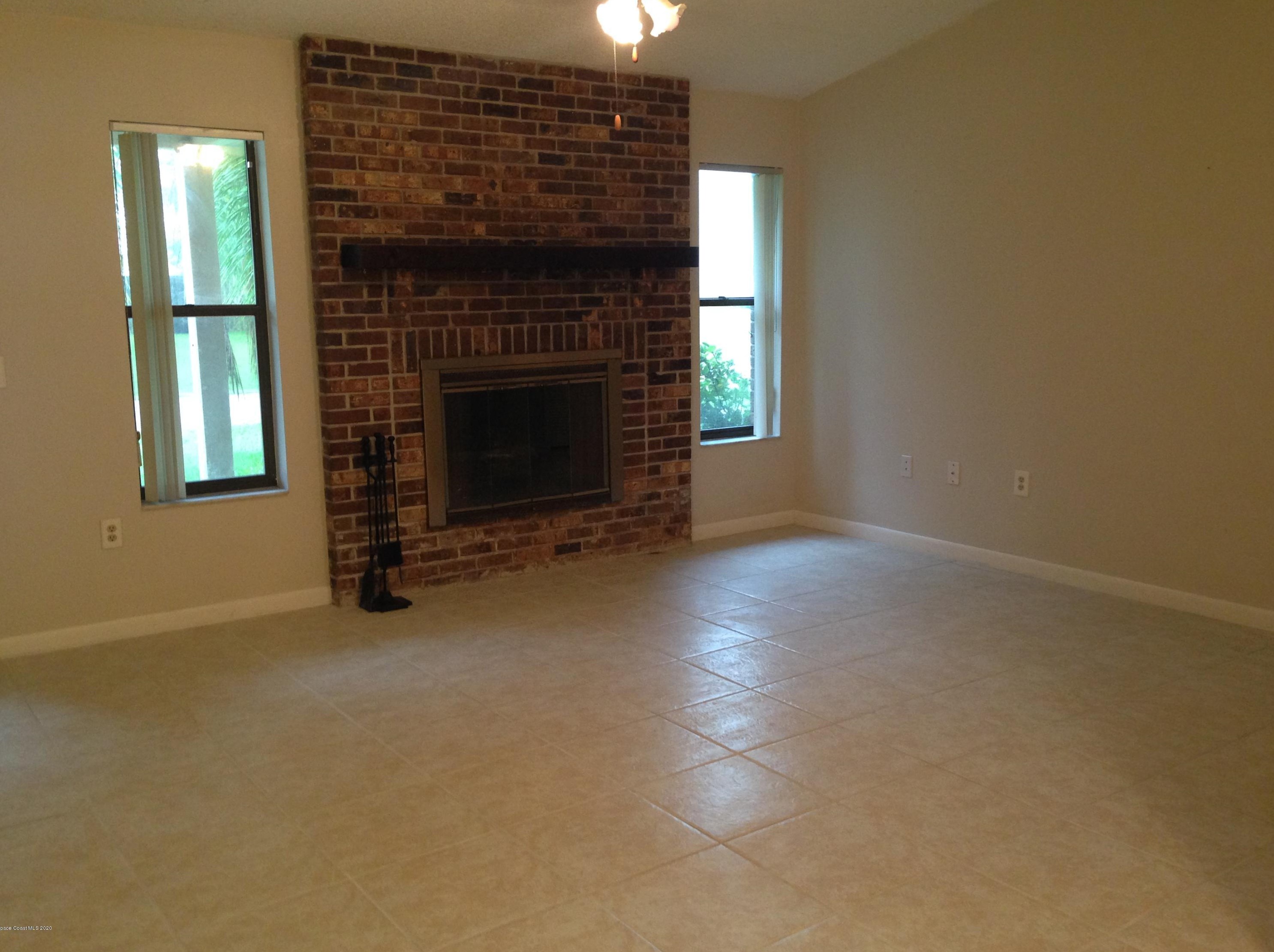 938 Ripley Ter Ne, Melbourne, FL 32907