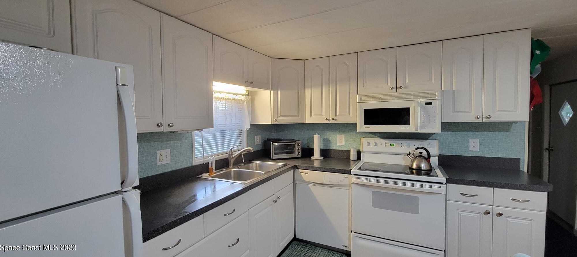 231 Blossom Ln, Melbourne FL  32907-2161 exterior