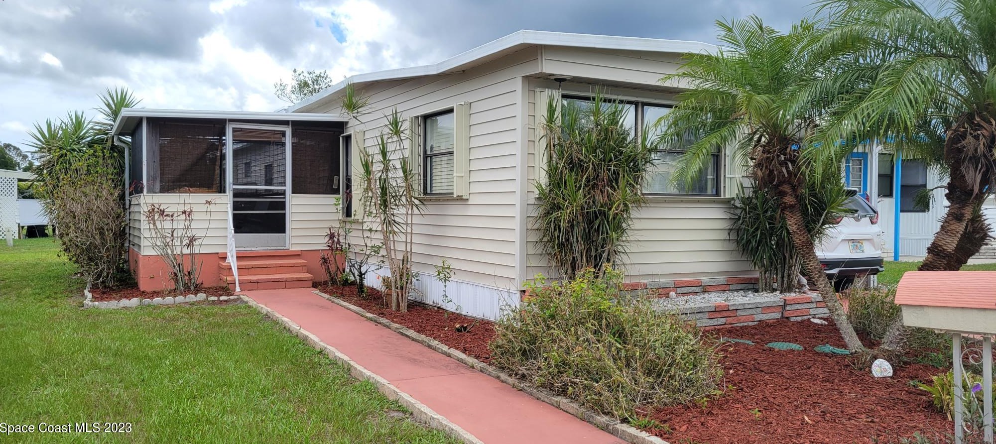 231 Blossom Ln, Melbourne, FL 32907
