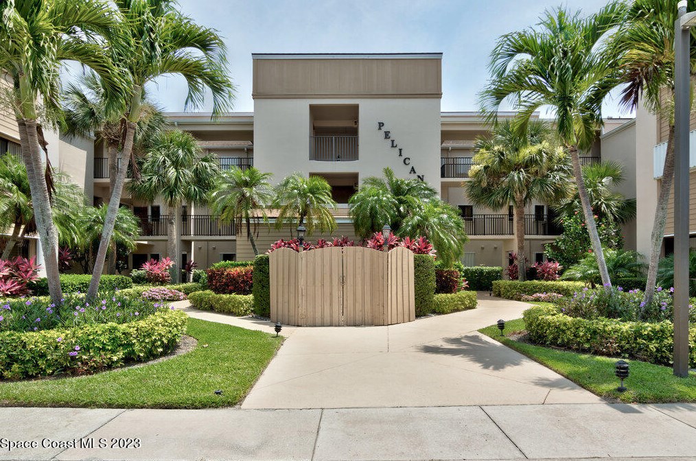 6155 S Mirror Lake Dr #102, Sebastian, FL 32958