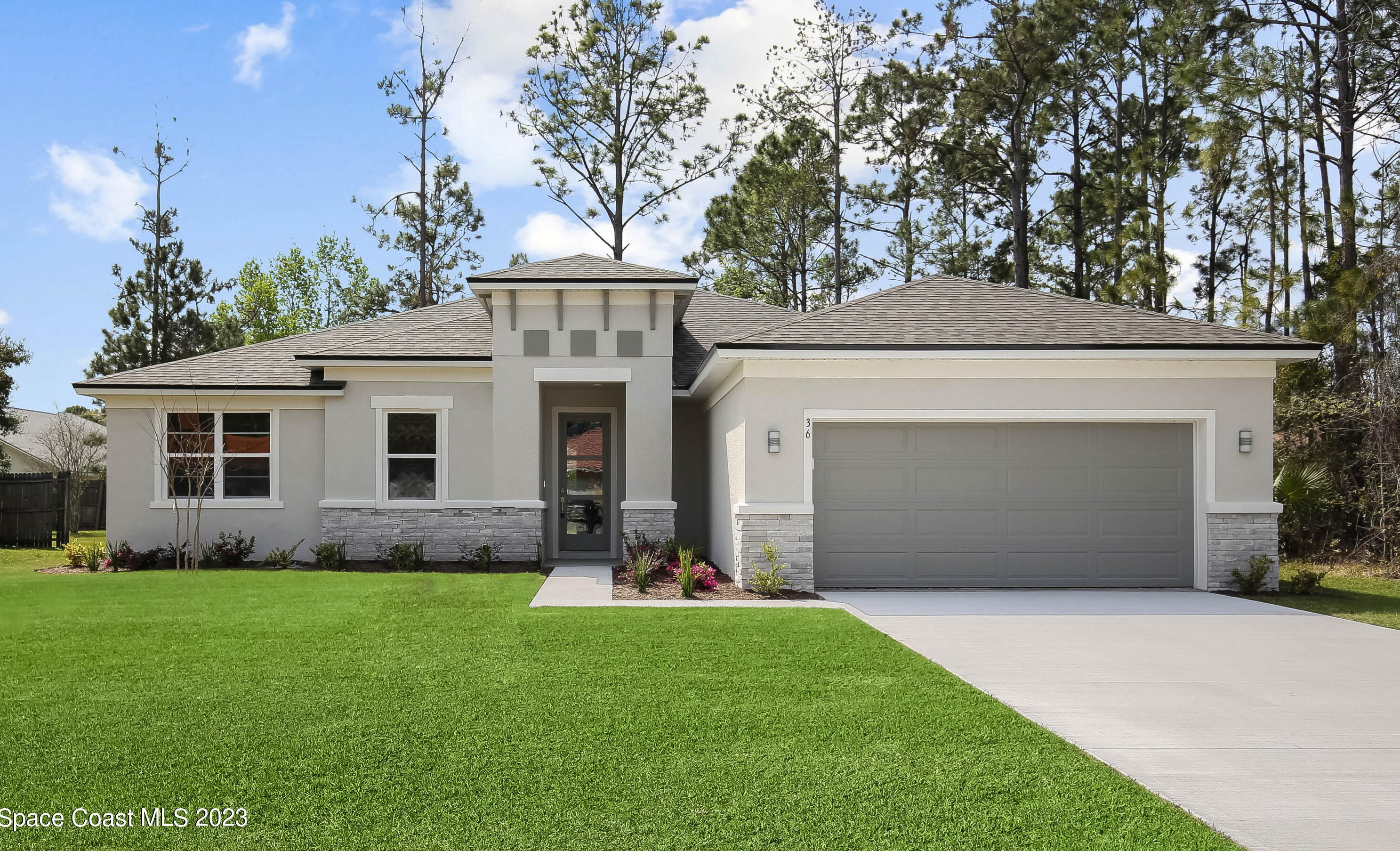 595 White Cap Ct, Melbourne, FL 32907-8763