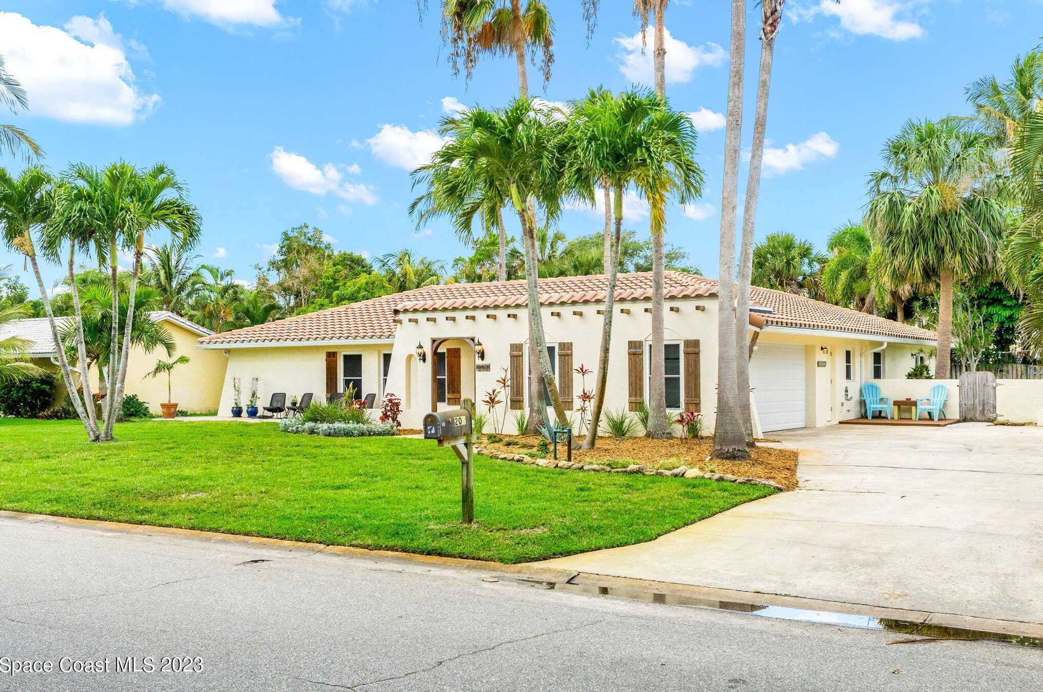 202 Palm Ave, Melbourne, FL 32903-3165