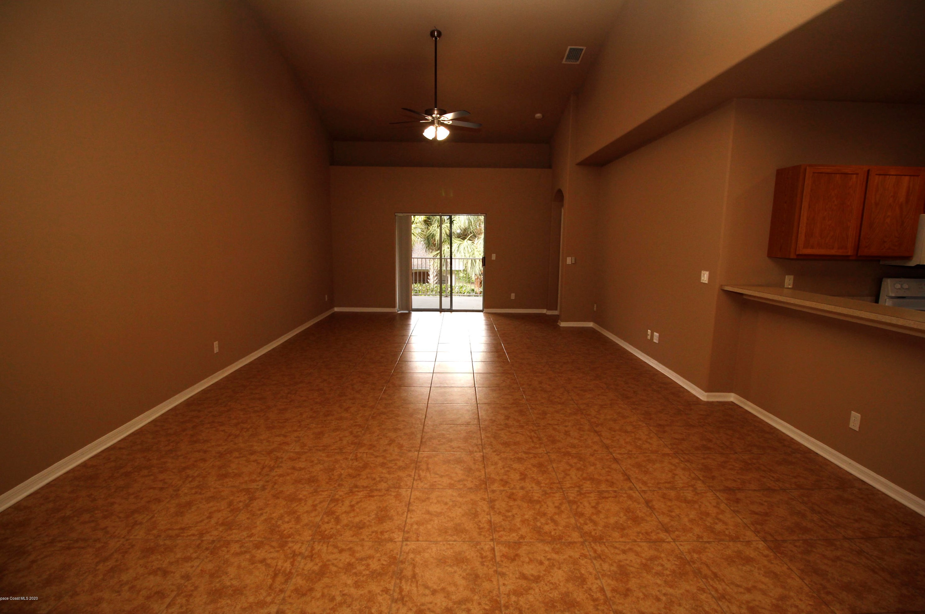 1050 Venetian Dr #203, Melbourne, FL 32904