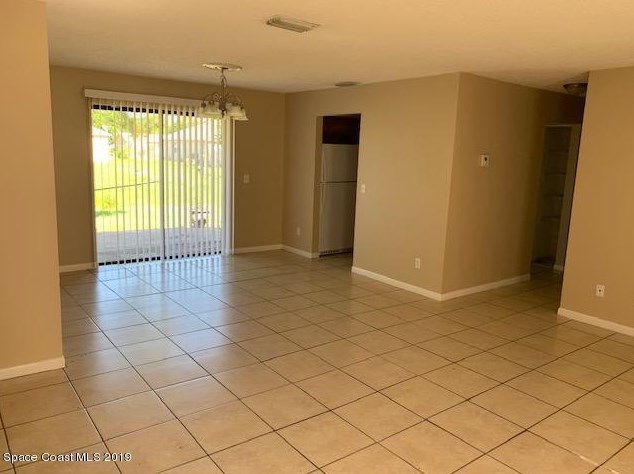 591 Borraclough Ave Nw, Melbourne, FL 32907