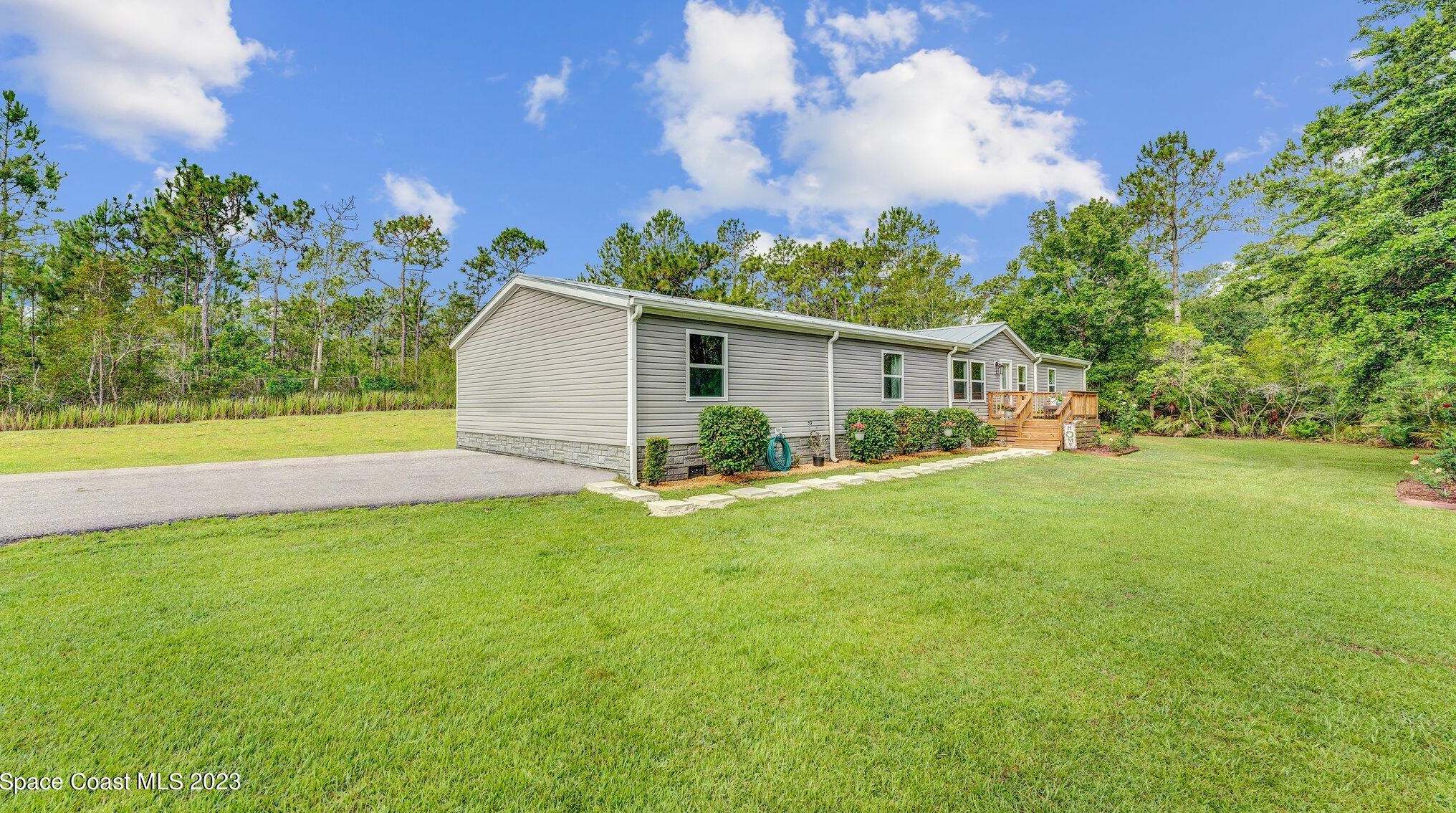 20396 E Colonial Dr, Xmas, FL 32709