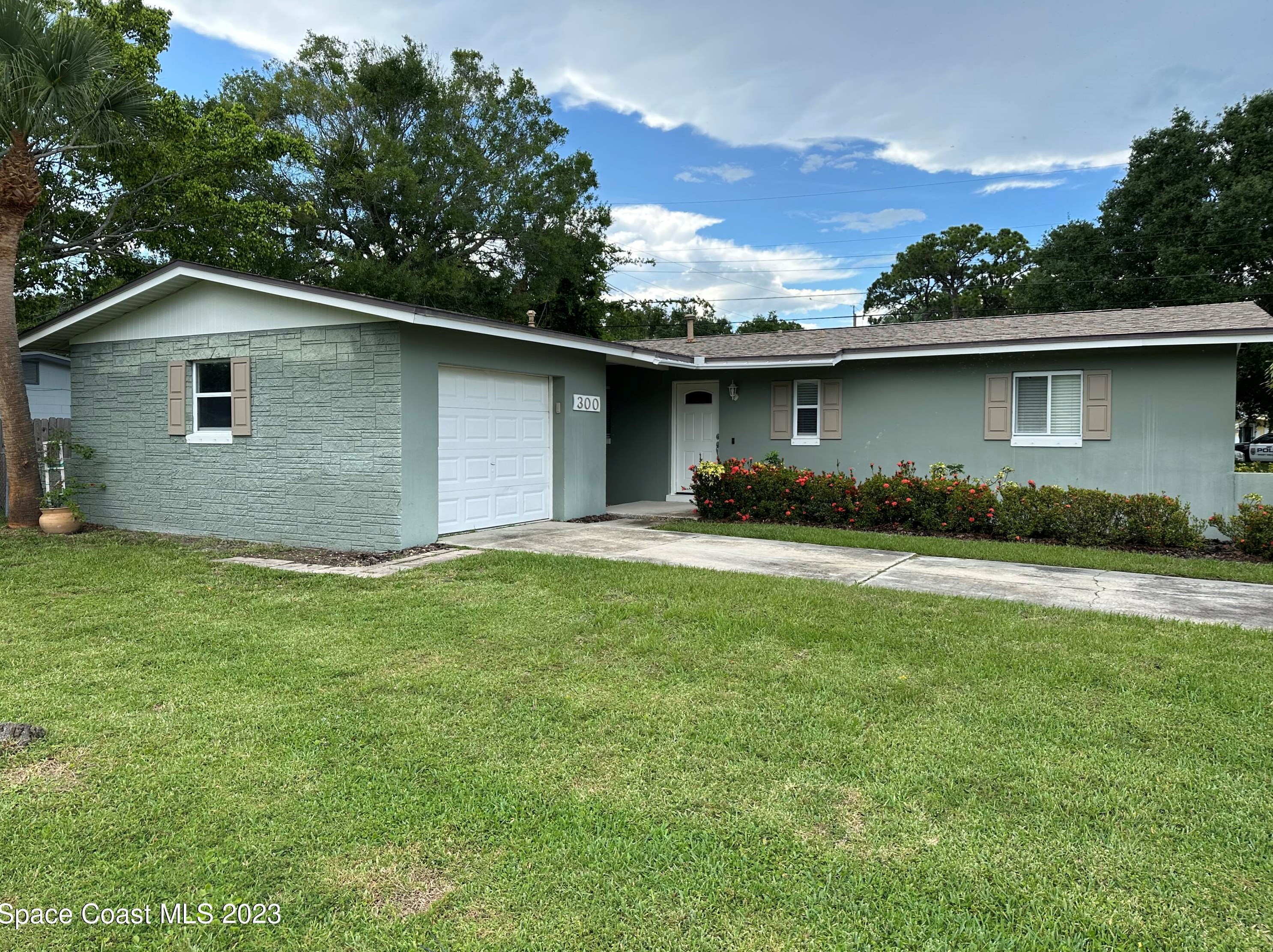 300 Nora Ave, Merritt Island, FL 32952