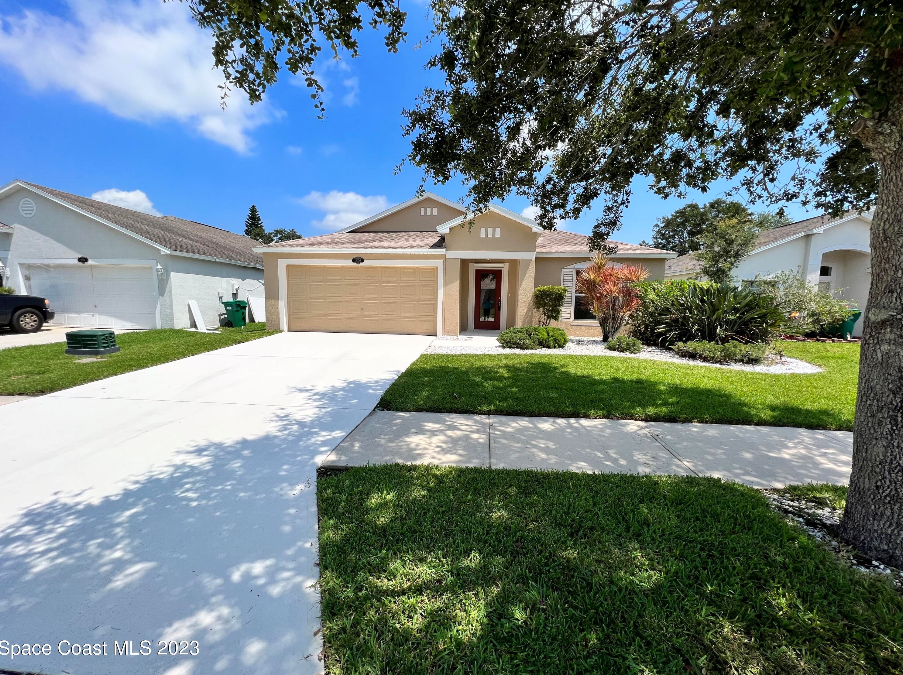 2056 Deercroft Dr, Melbourne, FL 32940