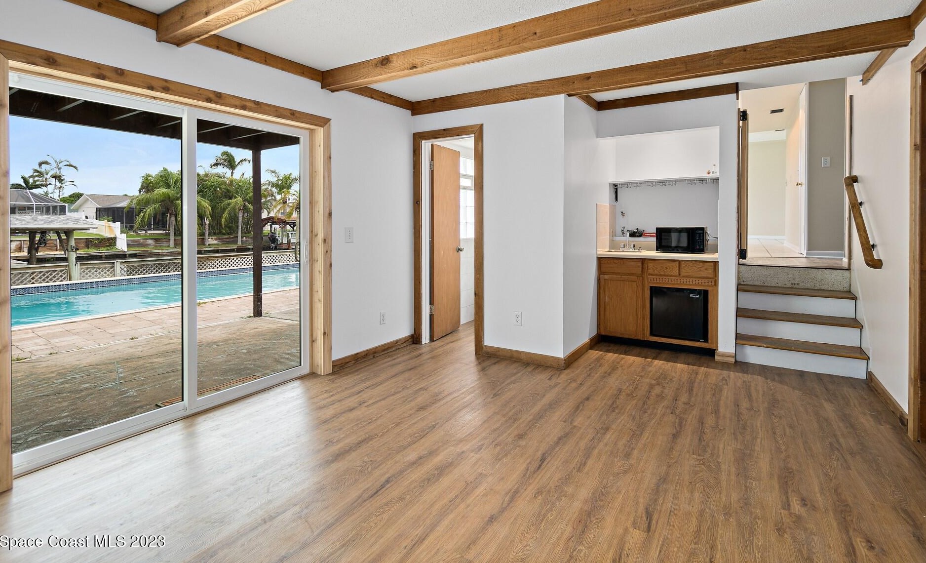 1500 Central Ave, Merritt Island FL 32952-5676 exterior