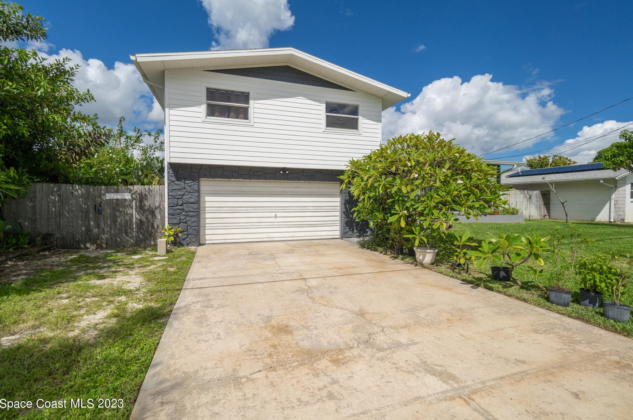 1500 Central Ave, Merritt Island FL 32952-5676 exterior