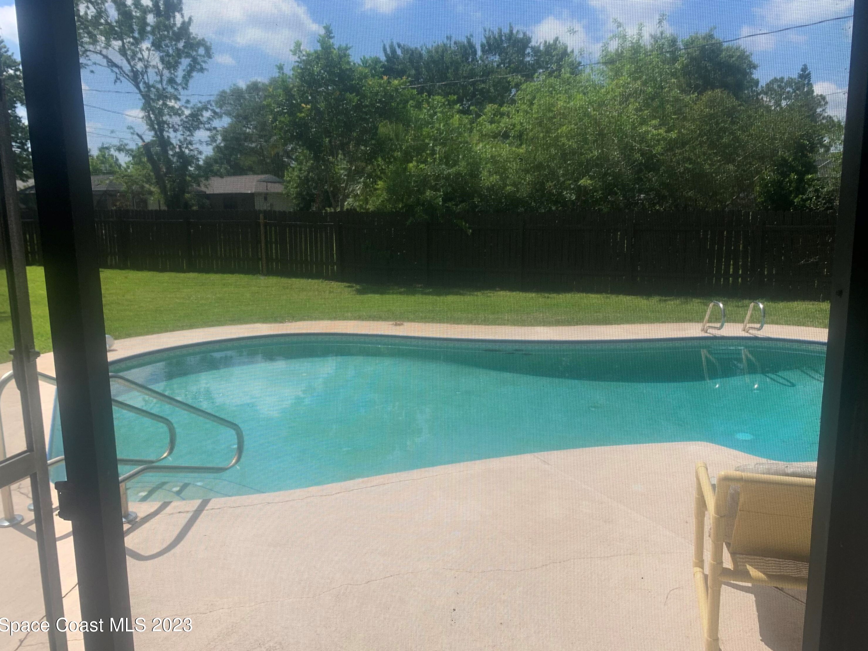 228 Jaro St, Melbourne, FL 32907-1249