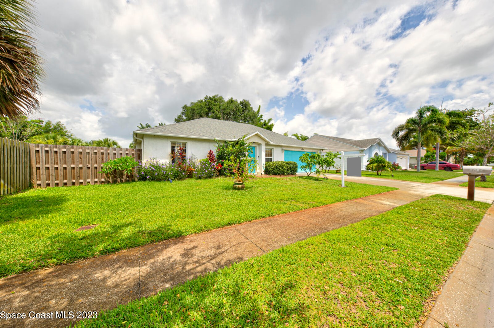 3384 Meadowridge Dr, Melbourne, FL 32901-8744